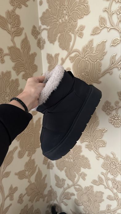 Зимові сапожки zara дутіки 35