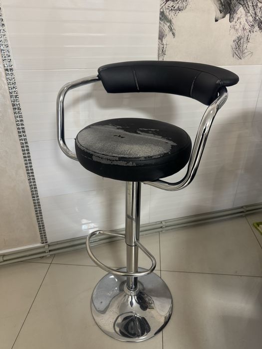 Стілець 400 грн ! Міцна ніжка