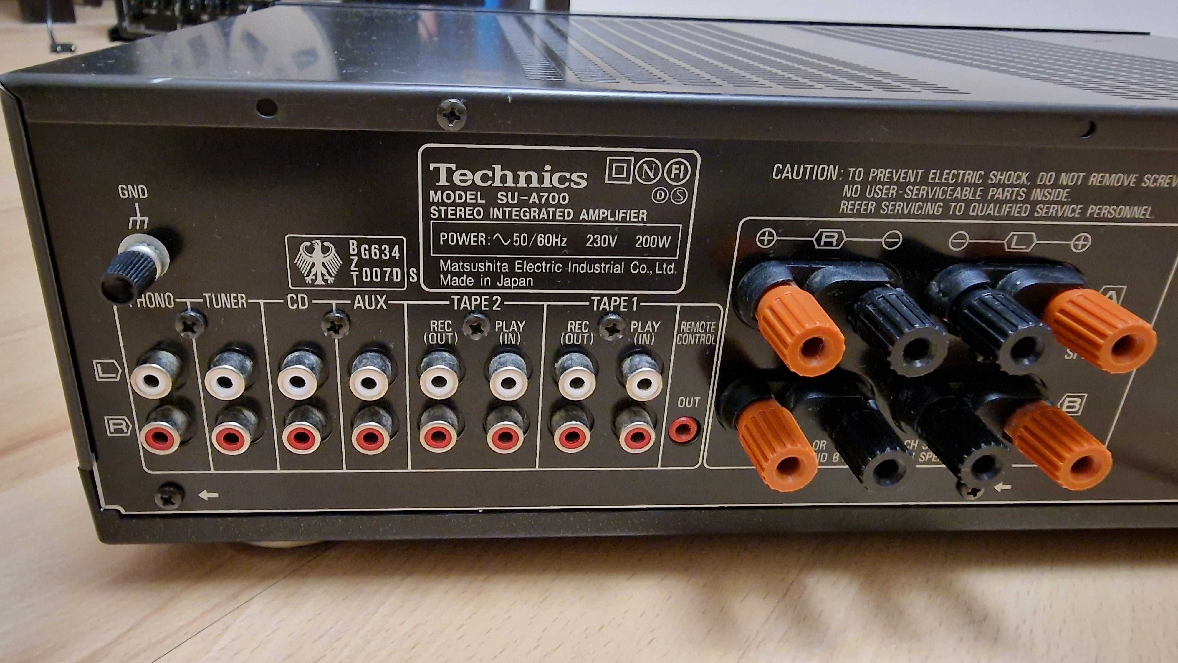 Technics SU-A700