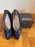 Buty czółenka Ecco 37 nowe