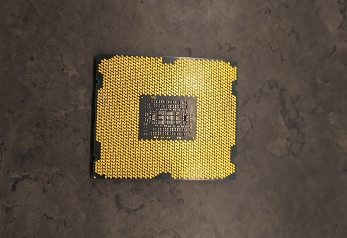 Intel Xeon E5-2680