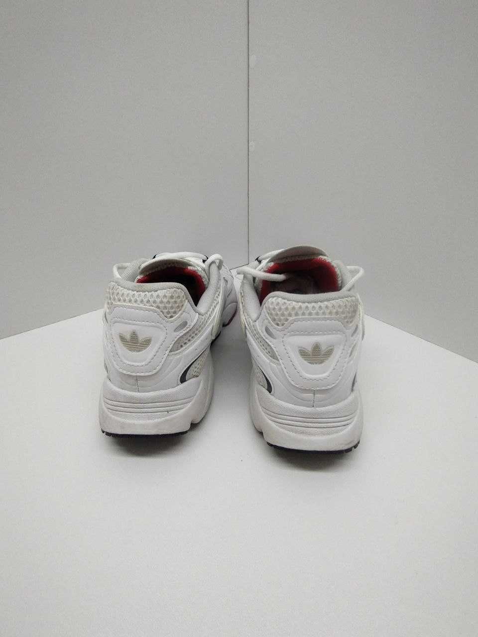 Оригінальні чоловічі кросівки adidas ozmillen