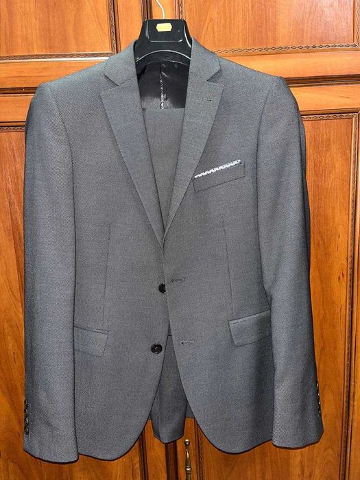 Весільний/випускний/повсякденний костюм в 2х кольорах