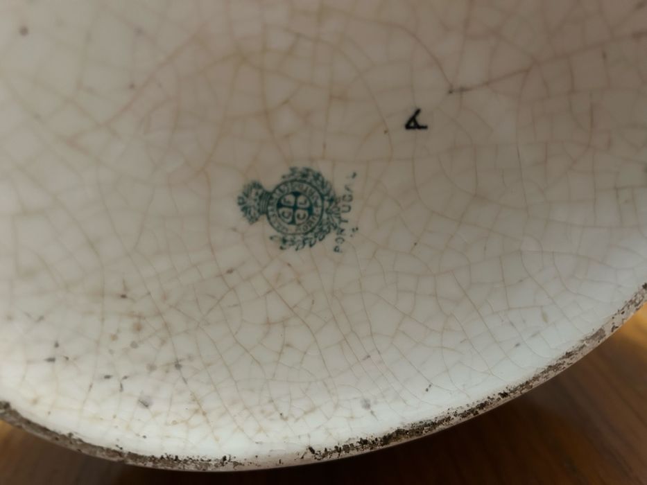 Terrina Vista Alegre + Terrina e Conjunto de refeição Vista Alegre