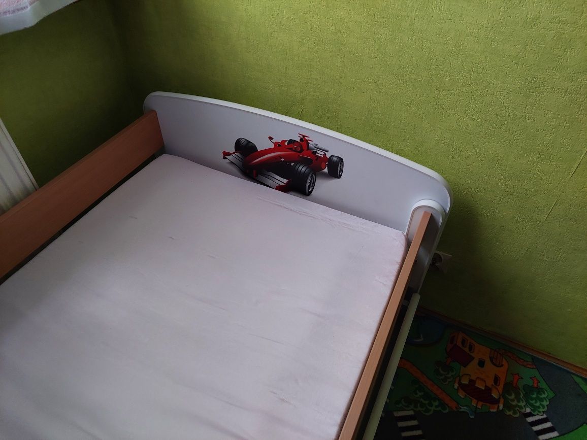 Łóżko 80×160 cm z szufladą i barierą ochronną