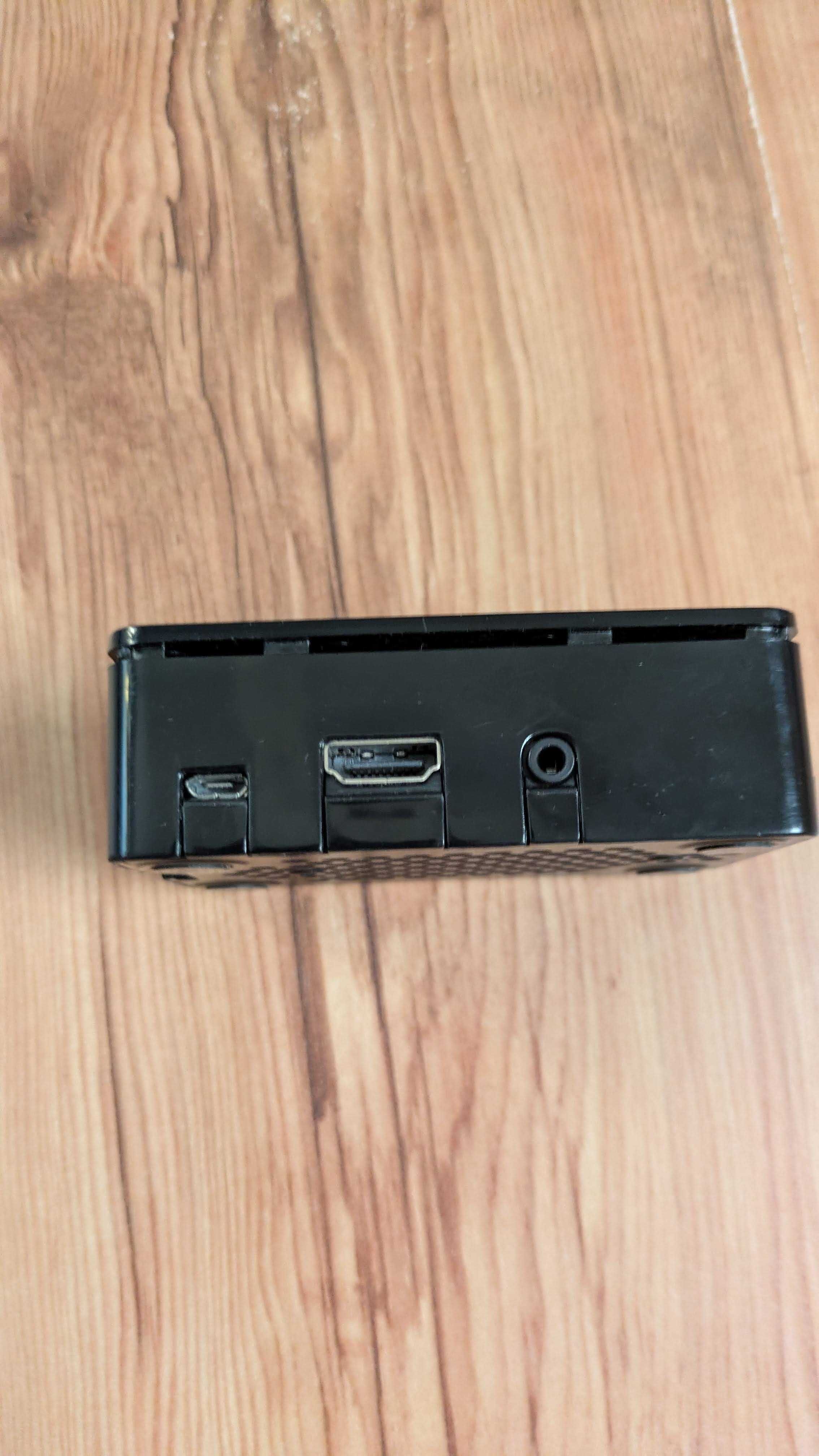 Raspberry Pi 2 model b Rev 1.1, 1 GB