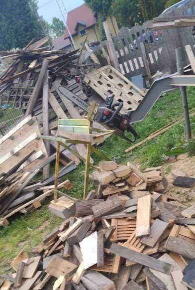 stojak do cięcia drewna z uchwytem na piłę łańcuchową koziołek stalowy