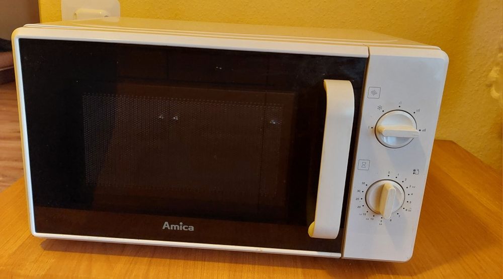 Sprzedam Kuchenkę mikrofalową