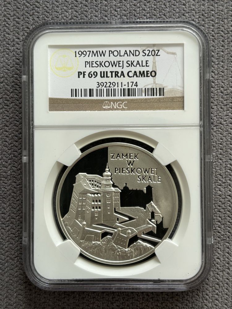 Zamek w pieskowej skale 20 zł z 1997 roku NGC