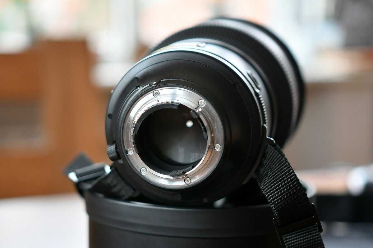 Nikon AF-S 200mm f2.0G ED VR