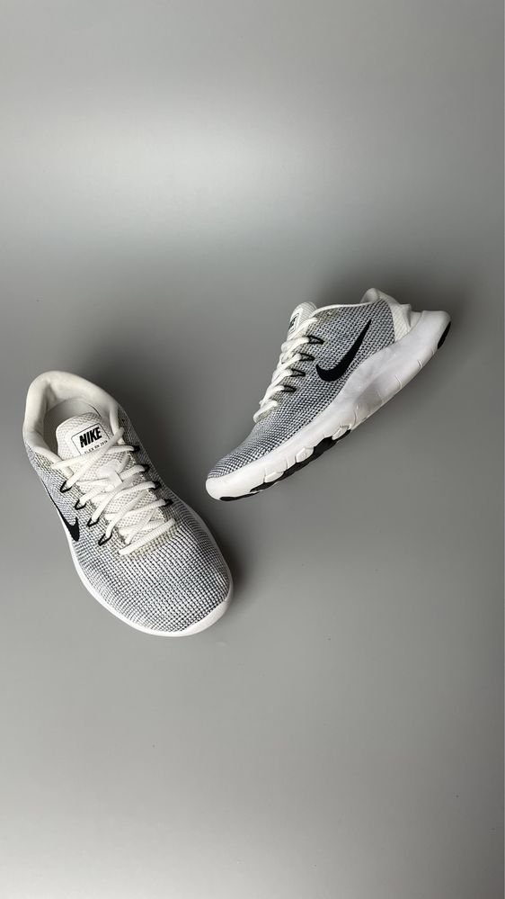 Р.40,5(26см) Кросівки NIKE FLEX RN Оригінал