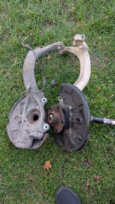 Zwrotnice audi a4 b6 b7.