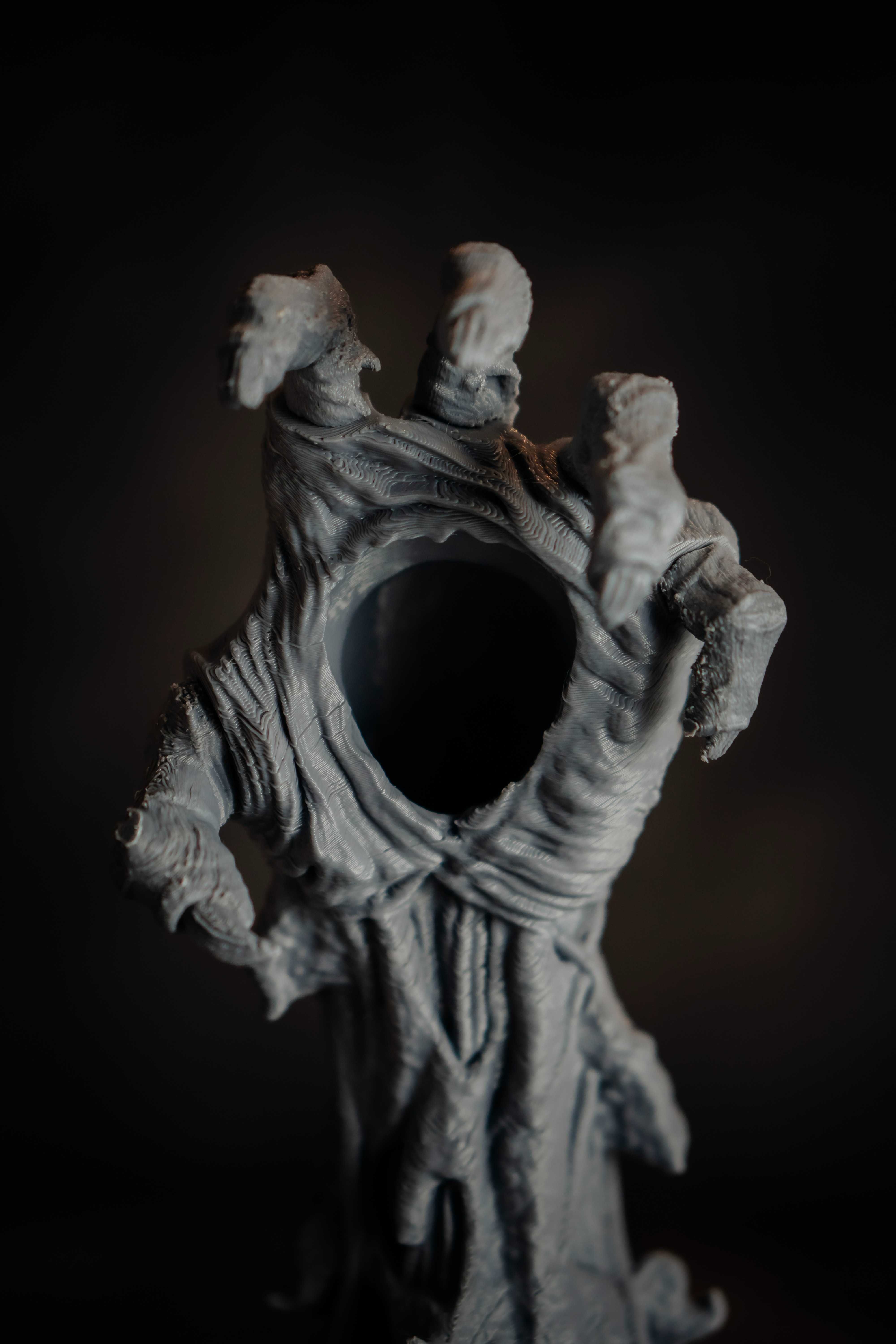 Wieża do kości. Ręką Demona XXL zgodna z DnD RPG Warhamm. Pathfinder