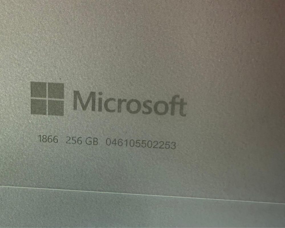 Microsoft Surface Pro 7 – i5, 8GB