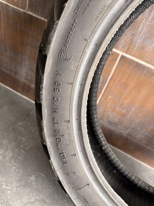 Pneu mota 150/70 R17