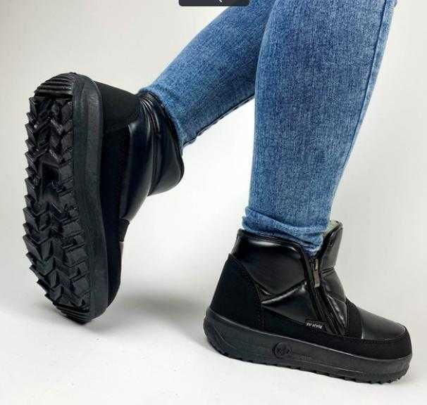 Дутики жіночі укорочені на хутрі