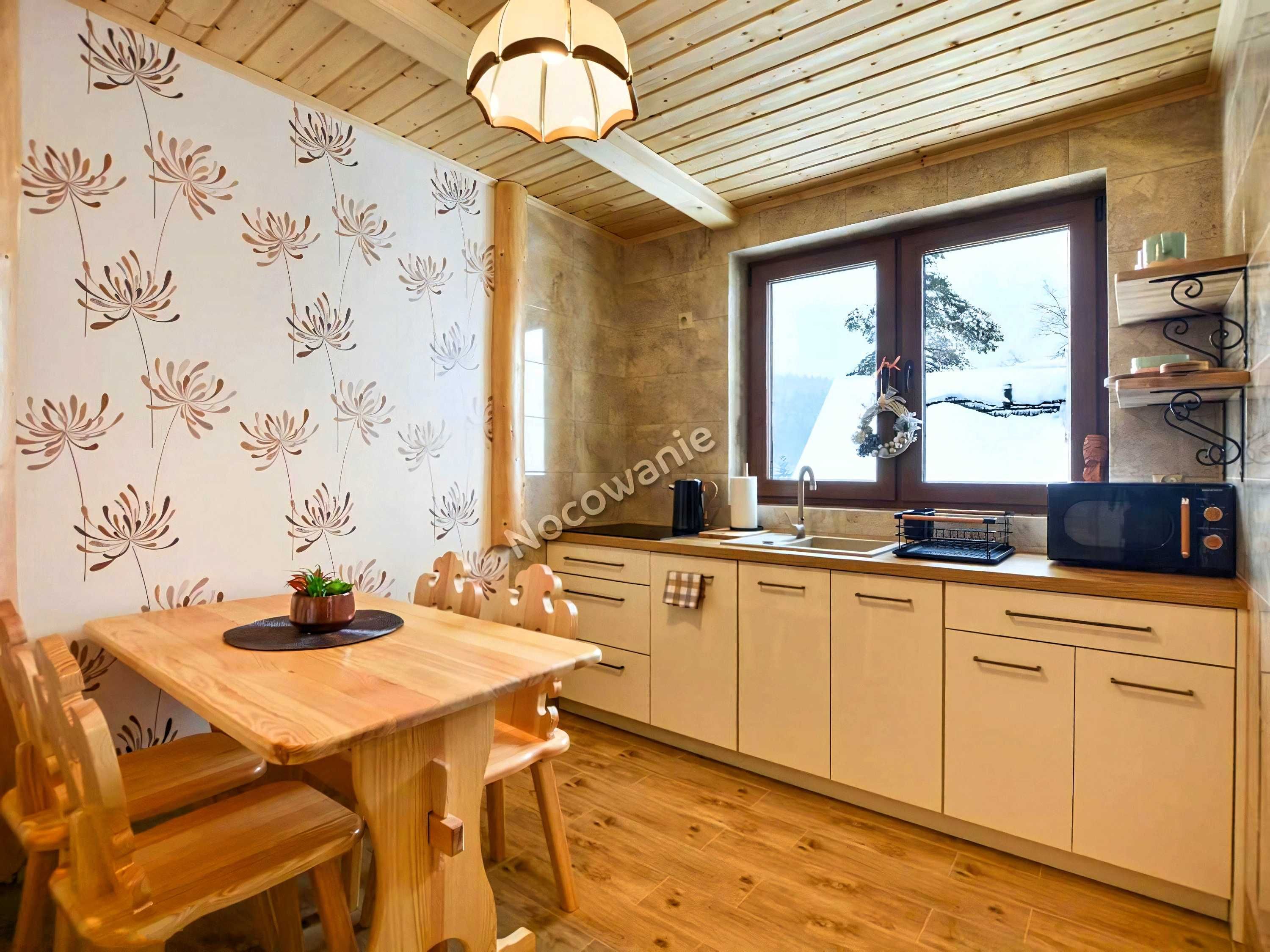 Domki Noclegi Bieszczady Solina Arłamów Polańczyk Ustrzyki Jacuzzi SPA