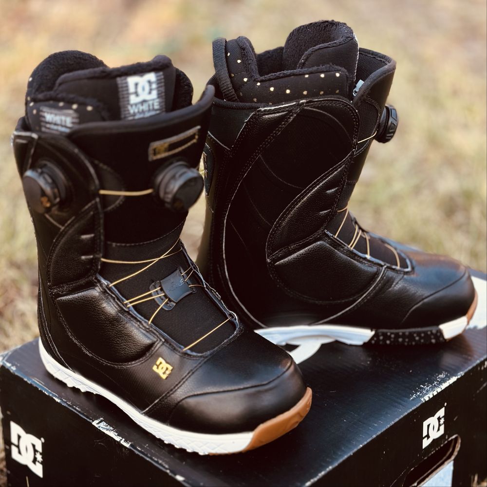 Сноубордичні черевики боти для сноуборду жіночі DC MORA women’s 36 Boa