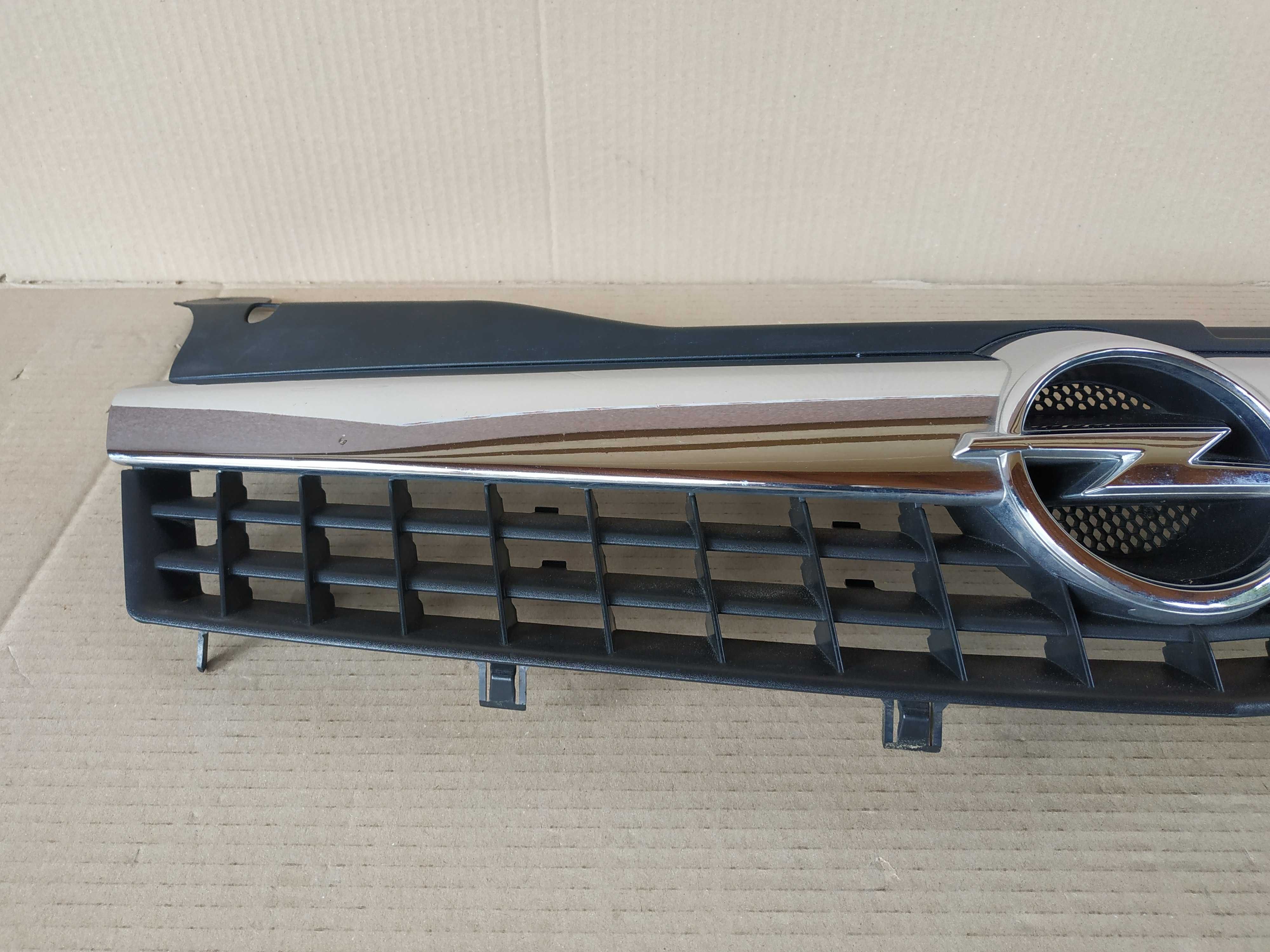 grill atrapa chrom opel astra h GTC