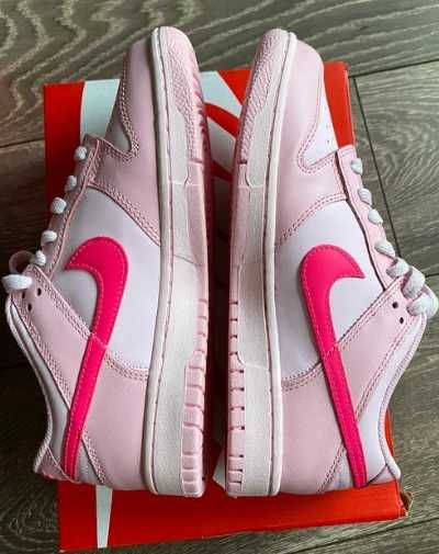 Nike Dunk Low Triple Pink (GS) 36