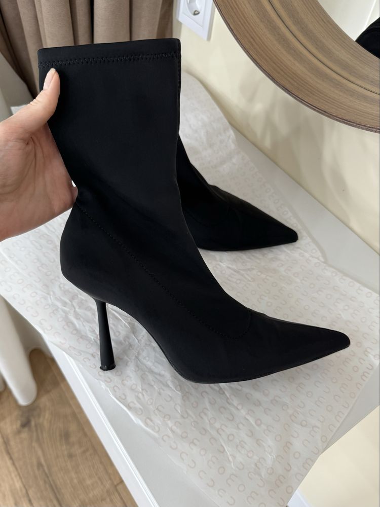Нейлонові ботильйони чоботи туфлі Zara 42 розмір