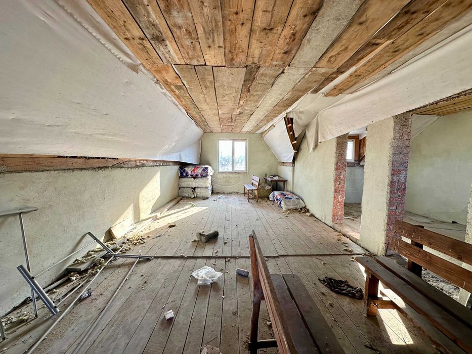 Продається будинок у с.Попелі біля м.Борислав