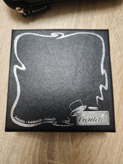 Elegancka zapalniczka gazowa z napisem VIP, na prezent, wzór 1