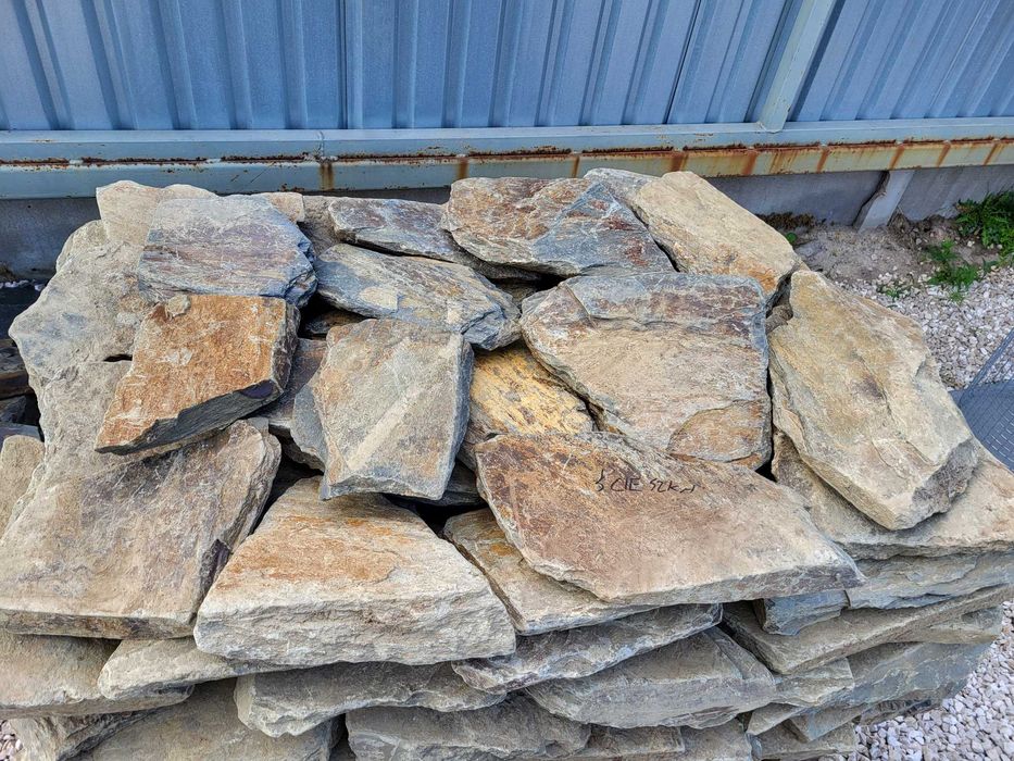 Łupek skalniakowy Kamień na skalniak oczka wodne kamień na kaskady