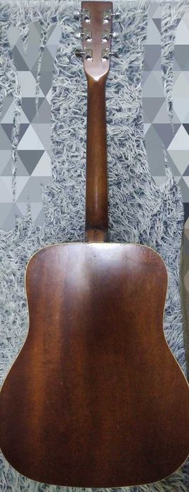 Продам акустичну гітару Leo Teno