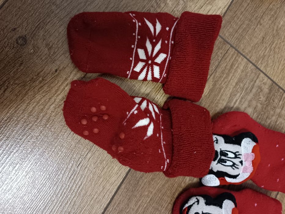 Świąteczne skarpety antypoślizgowe H&M 13/15 - 4 szt