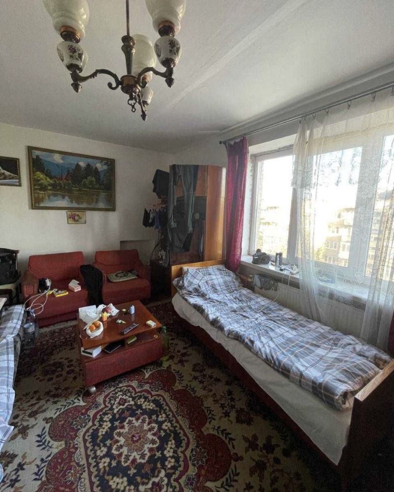Продаж 4 кімнатної квартири по вул. Грушевського