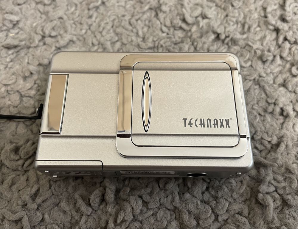 Фотоапарат TECHNAXX X10