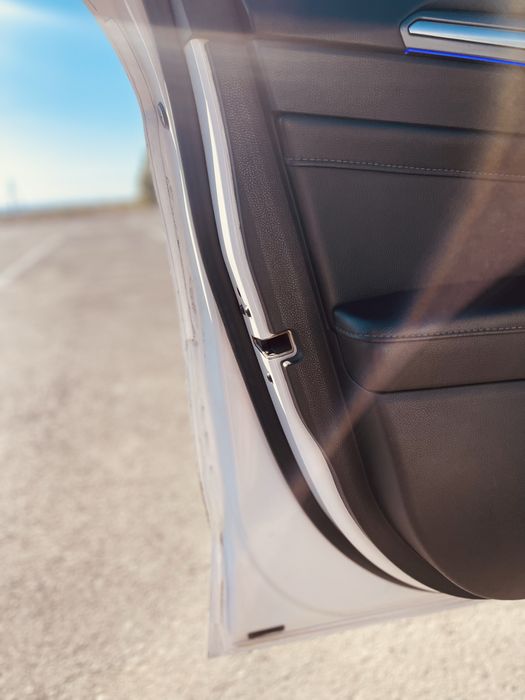 Ford Fusion Titanium  Energy plugin hybrid