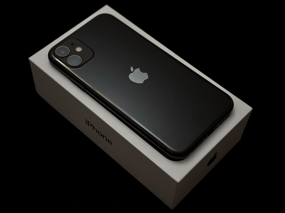 iPhone 11 - 64 GB - Preto
