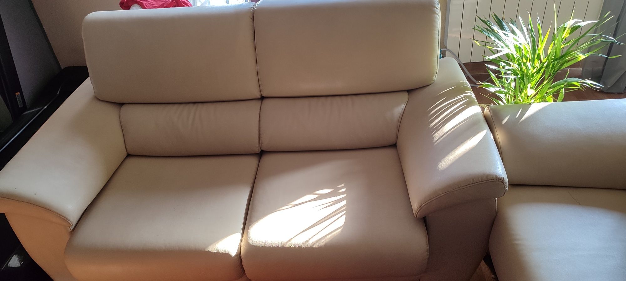 Vendo dois sofás 3 lugares +2 lugares