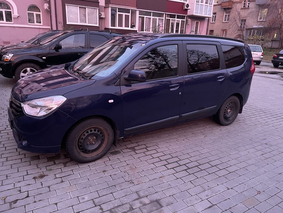 Dacia Lodgy 1.6 MPI MT (83 к.с.)