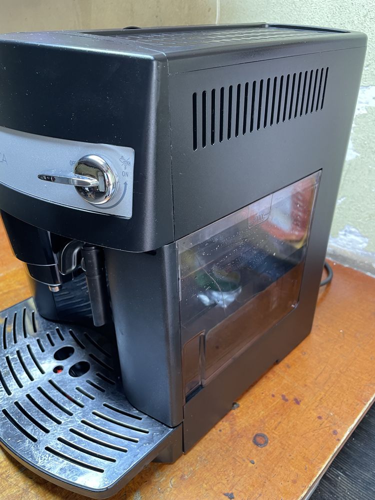 Кавомашина/Кофемашина Delonghi MAGNIFICA