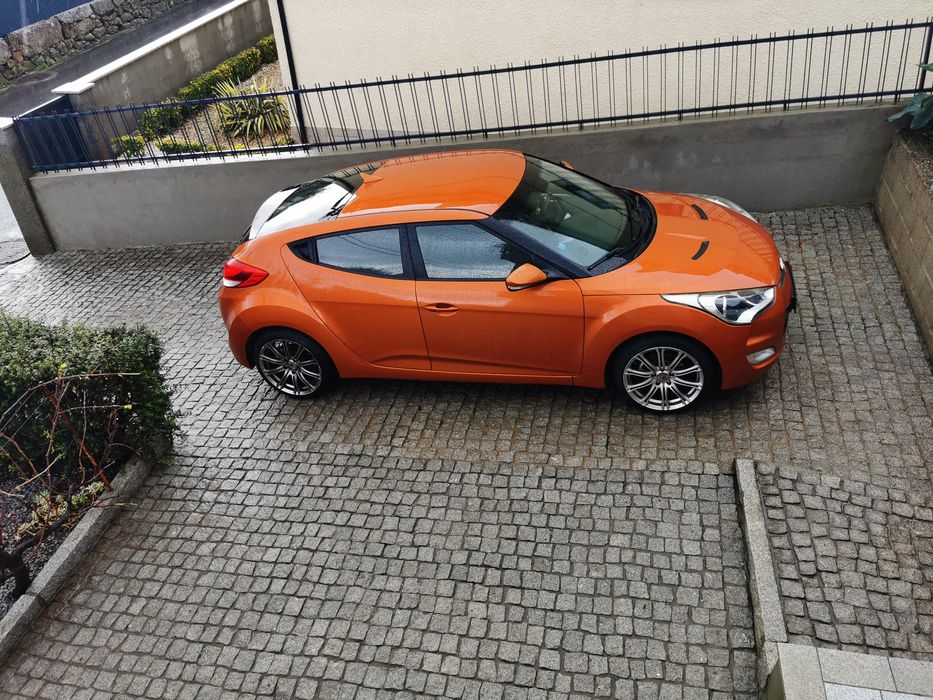 Hyundai Veloster