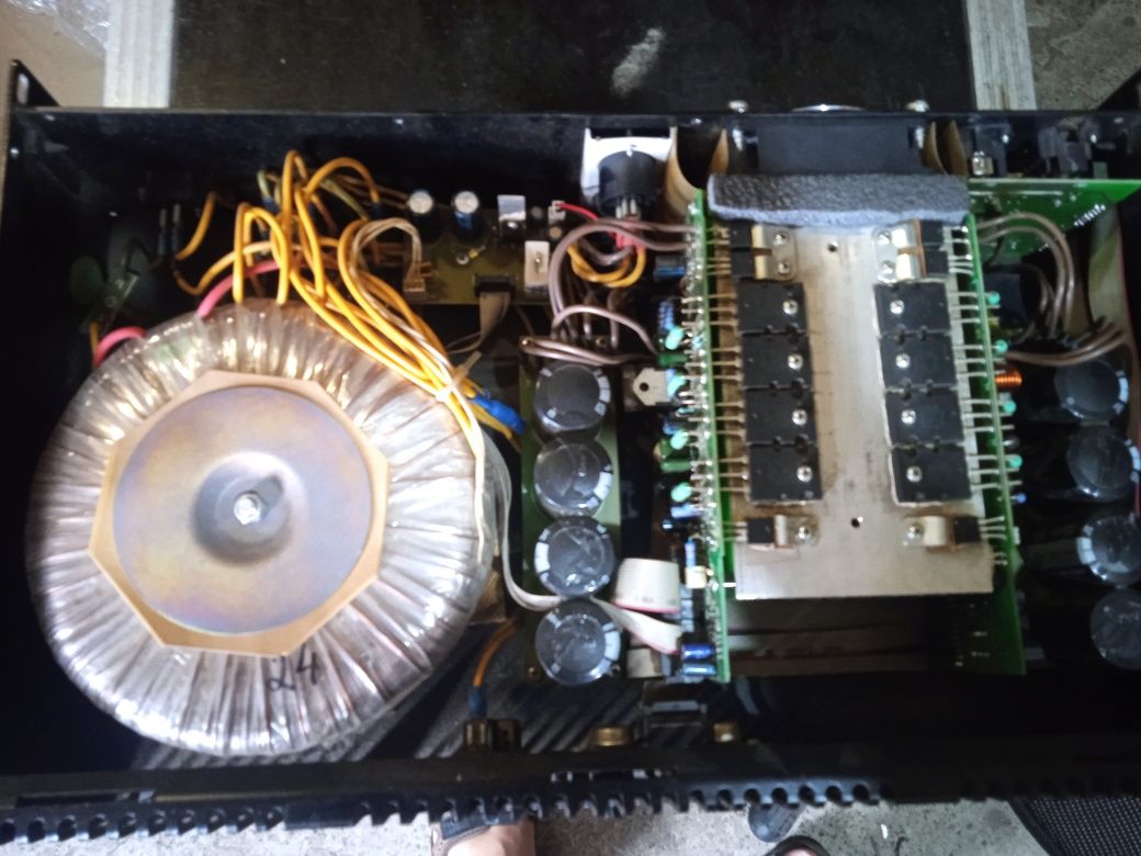 Підсилювач QSC (2sc) rmx 2051 (не park audio,crown,jtl,behringer)