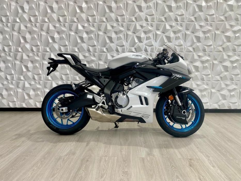 CF Moto 675SR-R