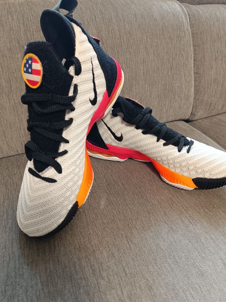 Buty Nike LeBron