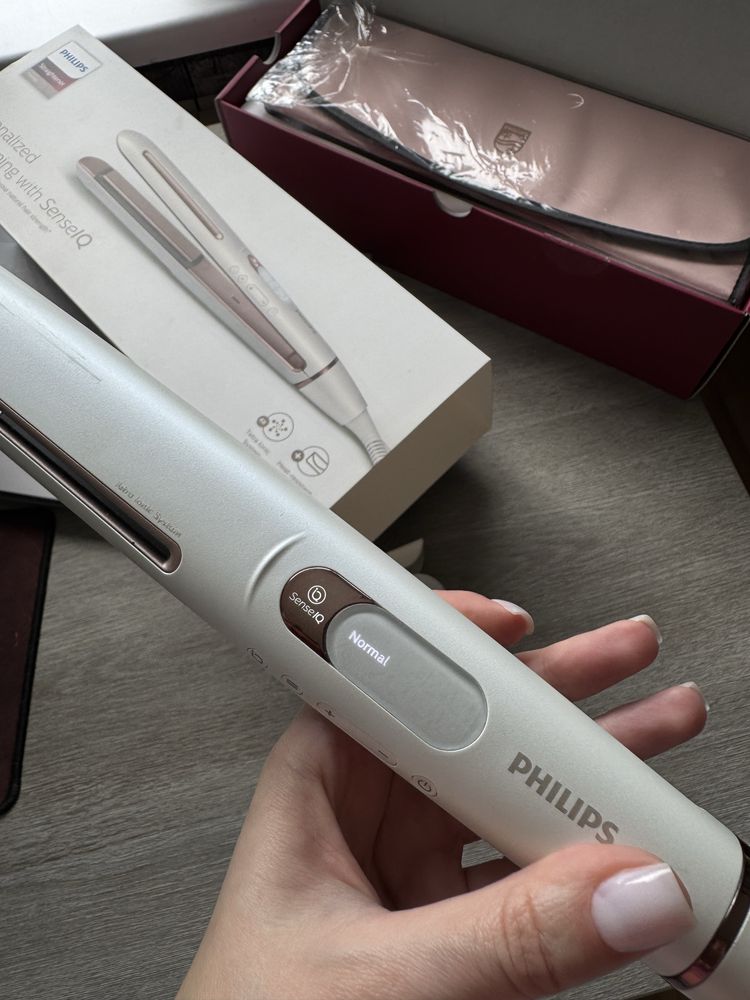 Вирівнювач волосся Philips BHS838/00 з технологією SenselQ