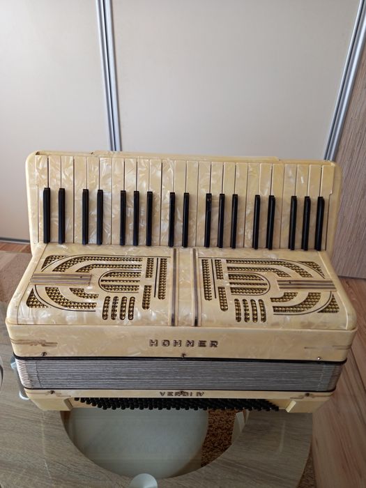 Akordeon Hohner VERDI IV 120 basow. 1600 zl