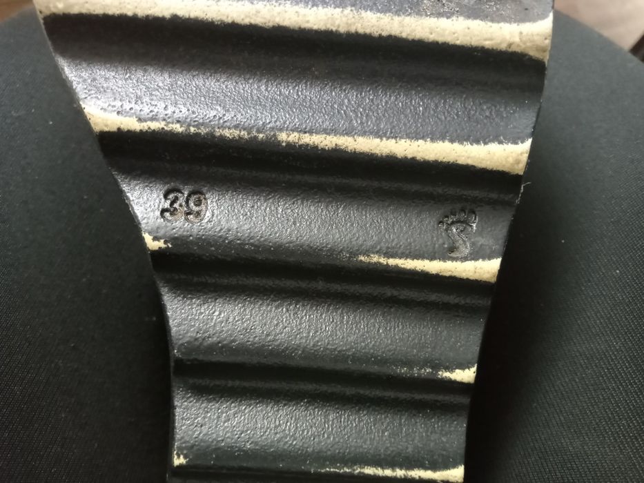 Botki Guess rozmiar 39