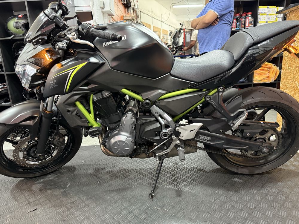 Kawasaki semi nova