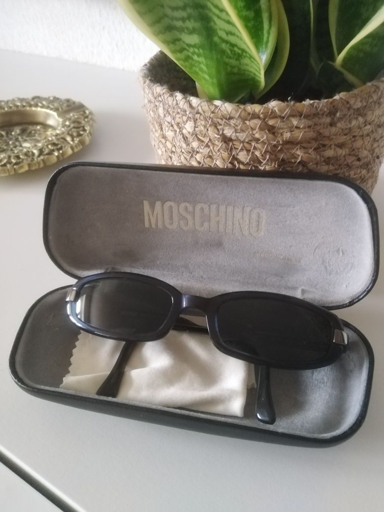 Óculos de sol  Moschino