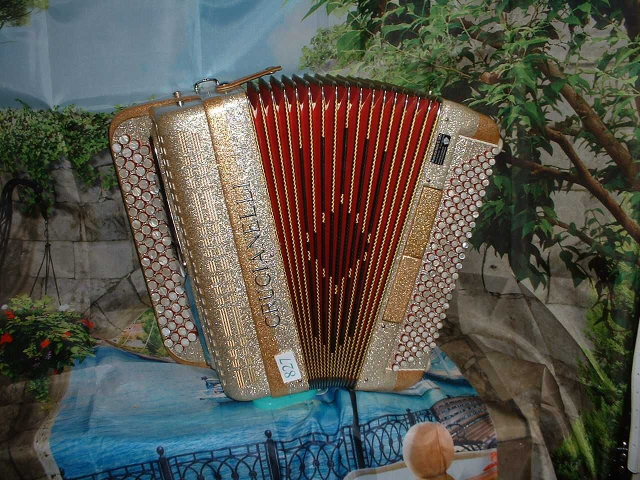 Avenda Acordeao G , N. 827