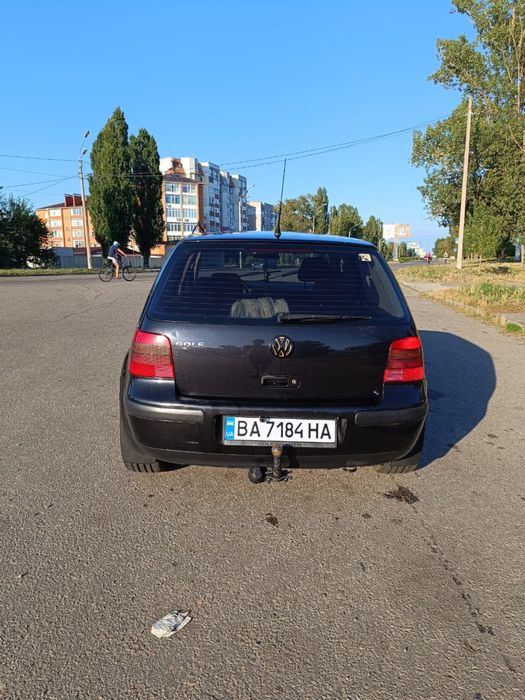 Продам гольфа 1.6