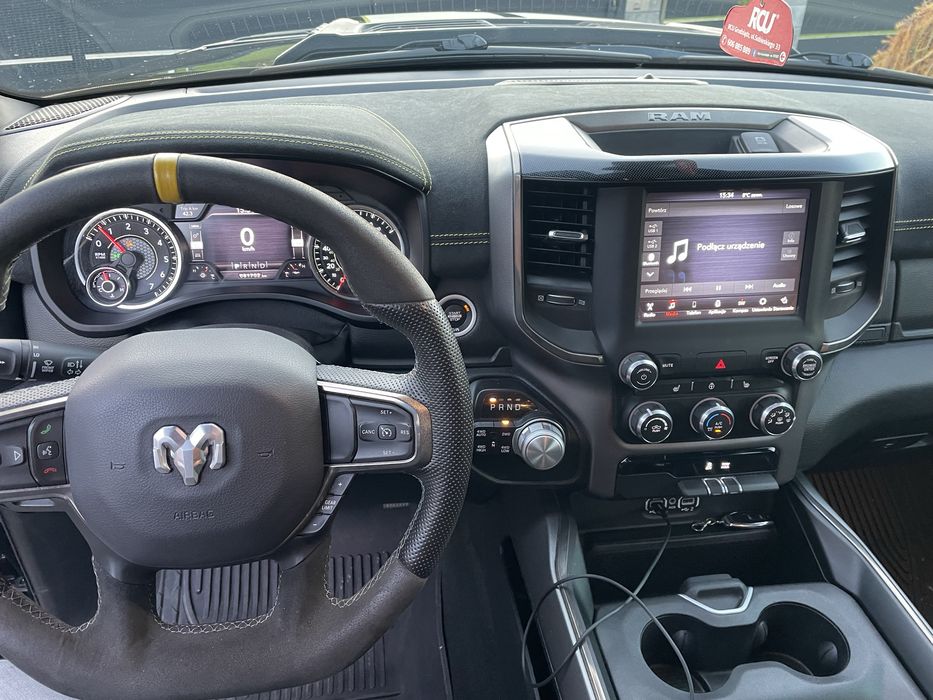 Ram 1500 Sport 5.7 LPG lift 6” duzy byk czarny zarejestrowany kola 37”