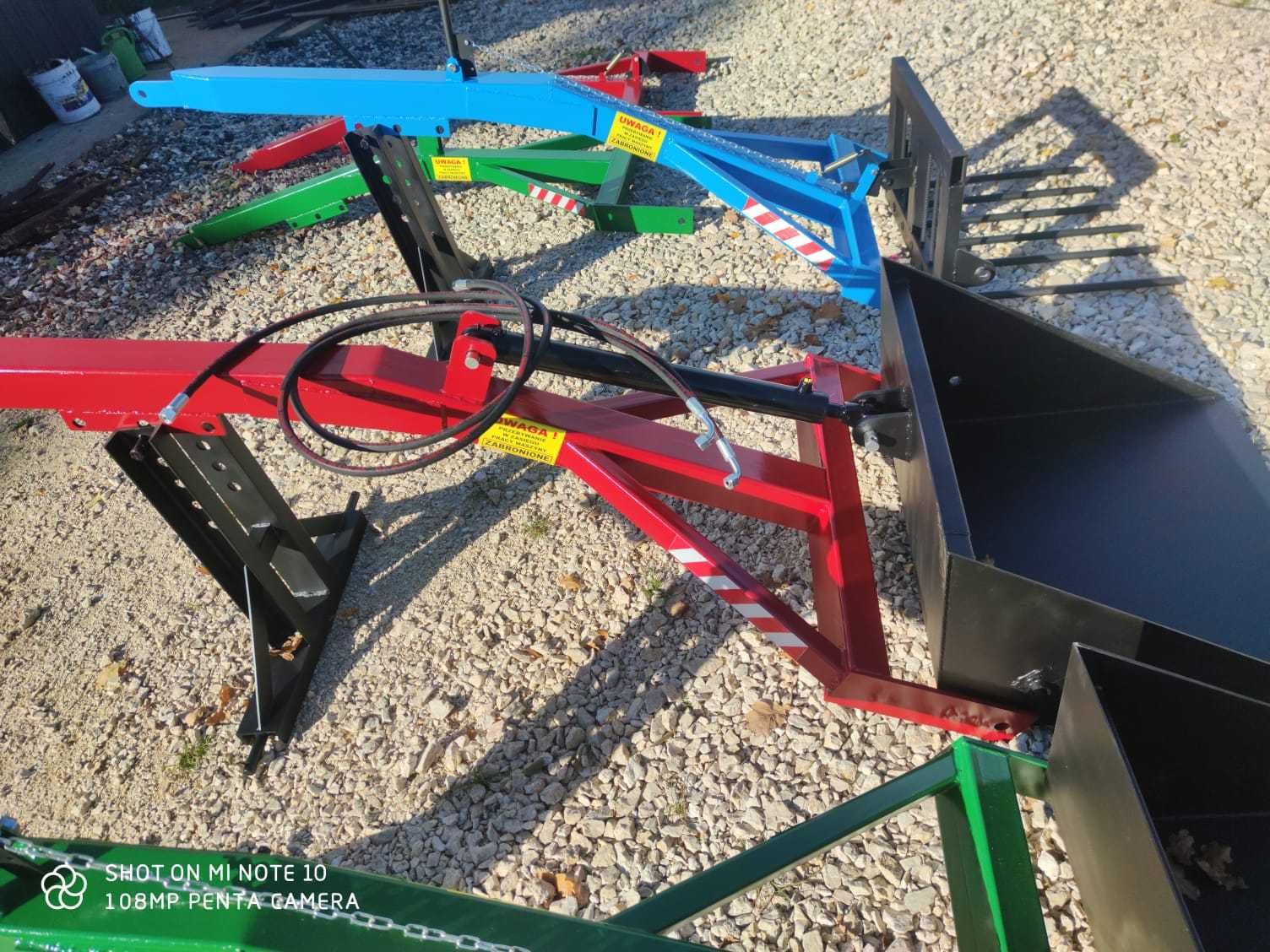 Ładowacz na tył – z hydraulicznym wyrzutem lub bez